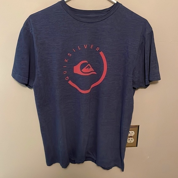 Quicksilver Tshirt Blue/Red Size Large Regular Fit - Picture 2 of 3